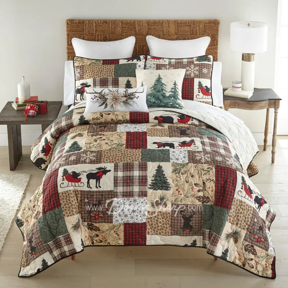 Dashing Lightweight Holiday Quilt Set King Set Holiday