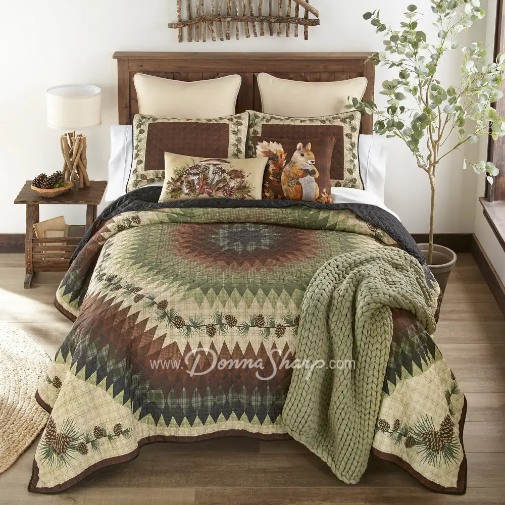 Donna Sharp Pine Circle 3pc Quilted Bedding Set King Set, Quilt + 2 Shams New