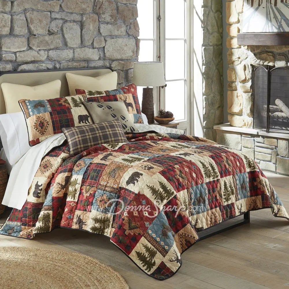 Donna Sharp Woodland Patch Lightweight Quilt Set