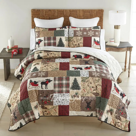 Dashing Lightweight Holiday Quilt Set Holiday
