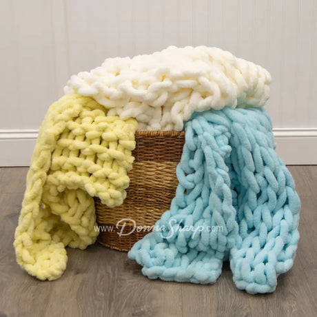 Donna Sharp Chenille Knit Throws Bedding