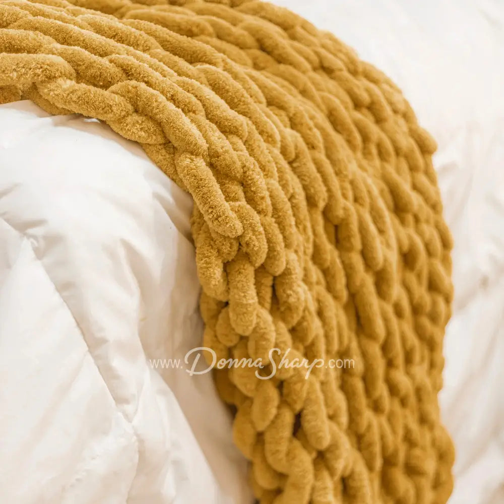 Donna Sharp Chenille Knit Throws Gold Bedding
