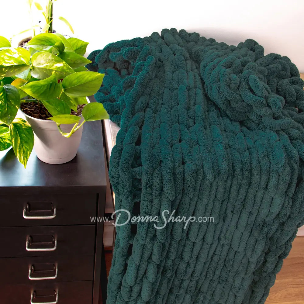 Donna Sharp Chenille Knit Throws Peacock Bedding