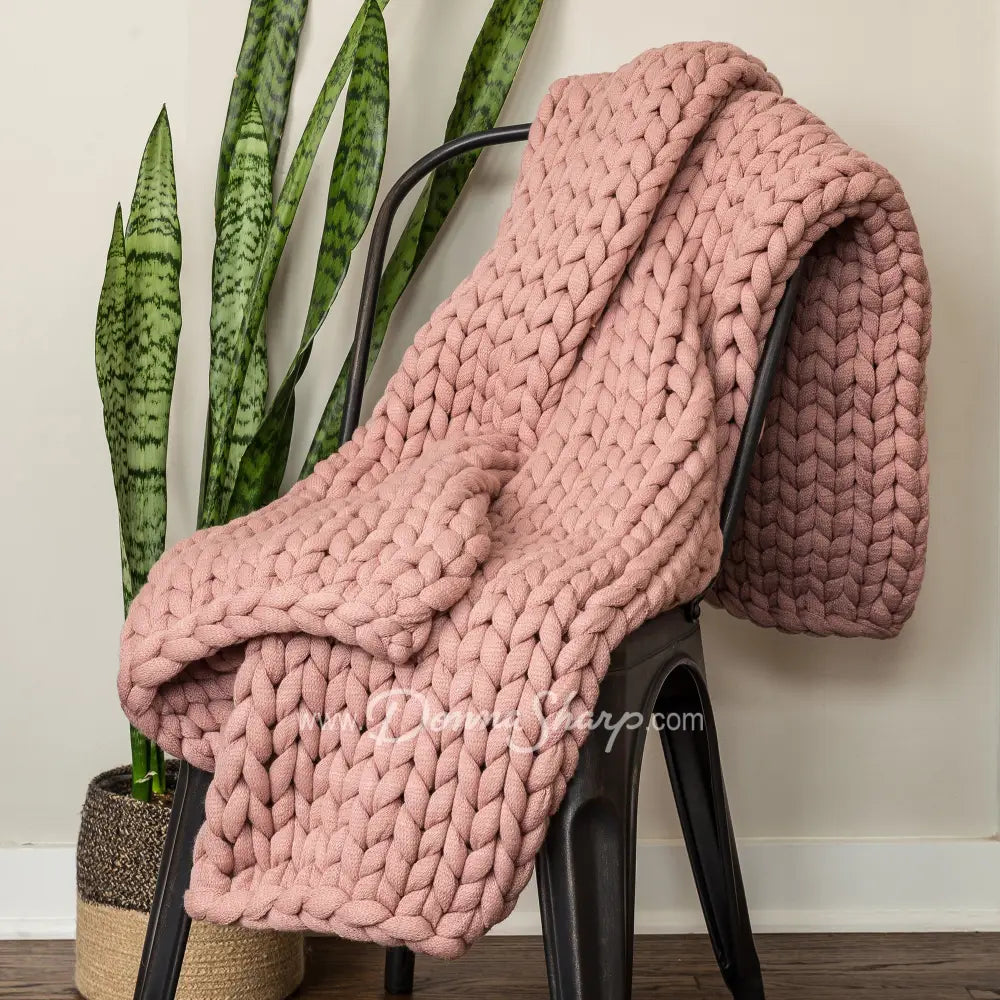 Chunky Knit Throws Mauve Bedding