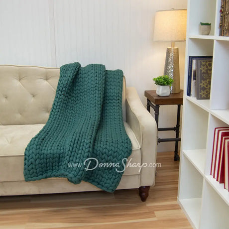 Chunky Knit Throws Peacock Bedding