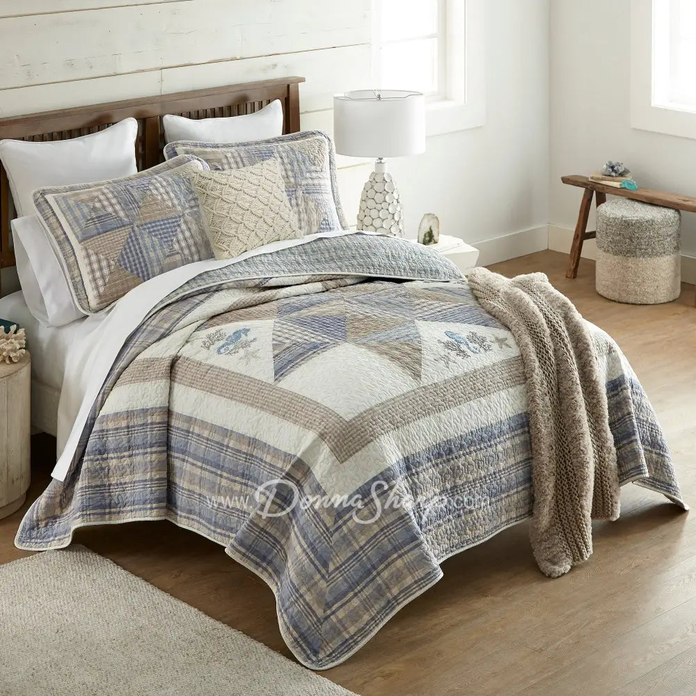 Donna Sharp Coastal Star Cotton Patchwork Quilt Set