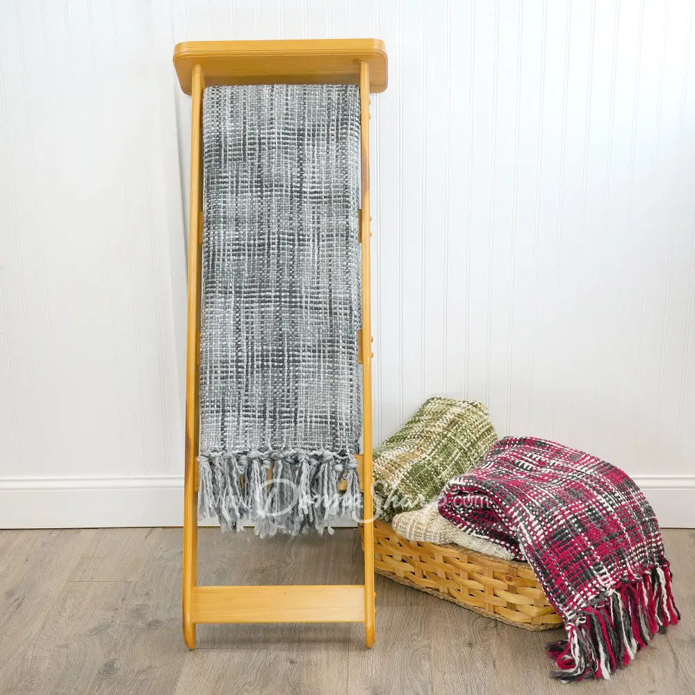 Donna Sharp Heritage Woven Throw New