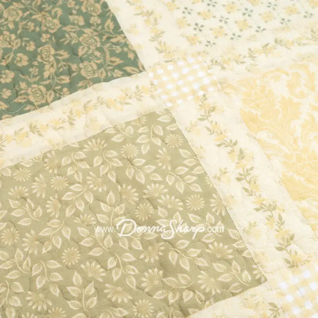 Donna Sharp Meadow Cotton Patchwork (Cal) King Quilt Set
