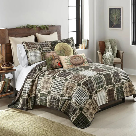 Pine Patch Quilt Set Angle View