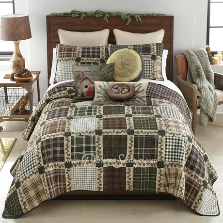 Pine Patch Quilt Set with Cardinal Pine Decor Pillows