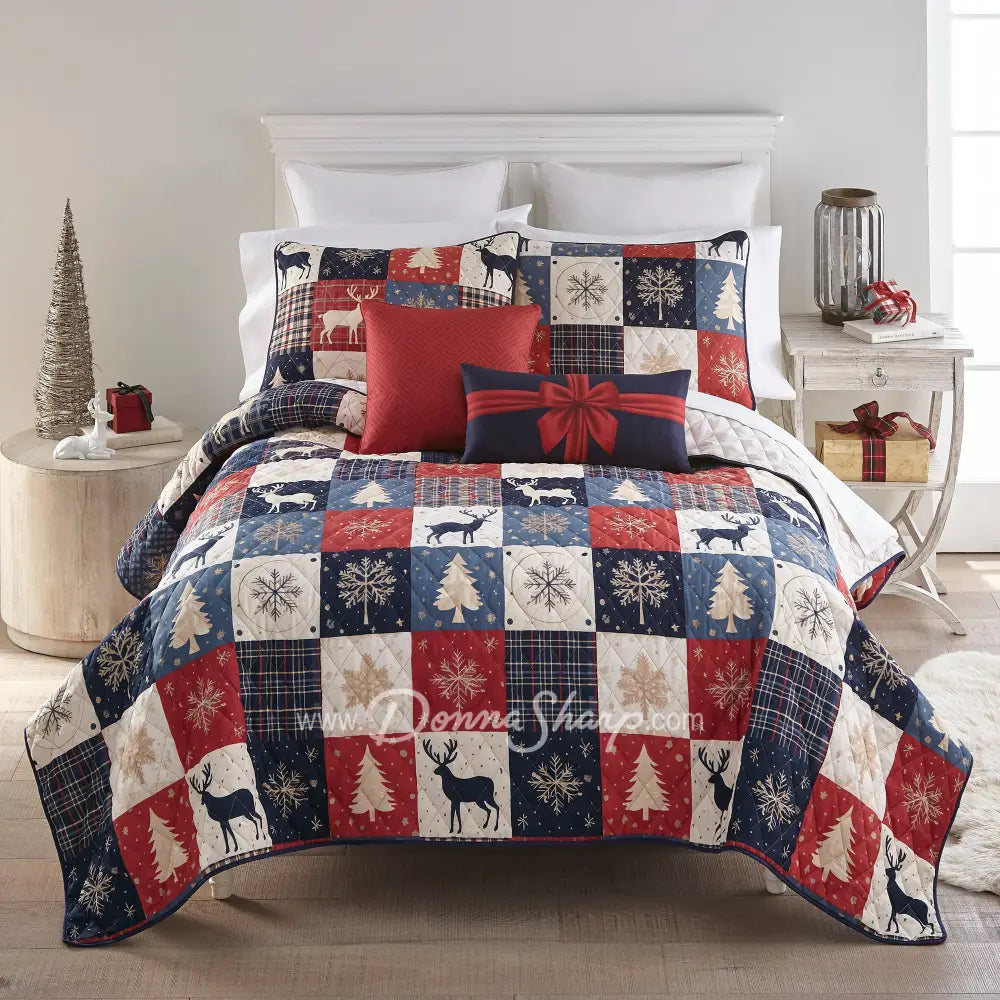 Noel Patch Throw - Holiday