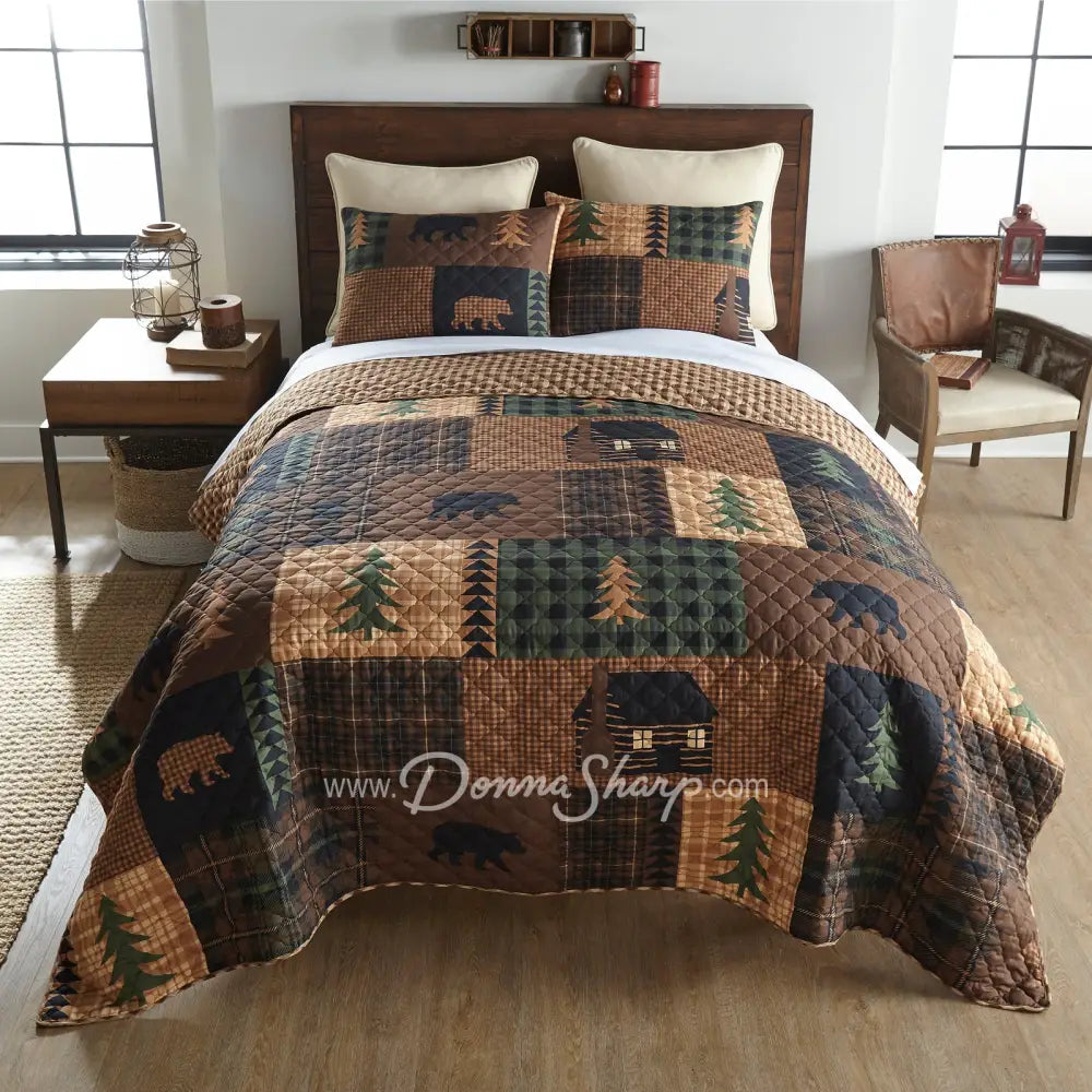 Your Lifestyle Brown Bear Cabin Quilted Bedding Set