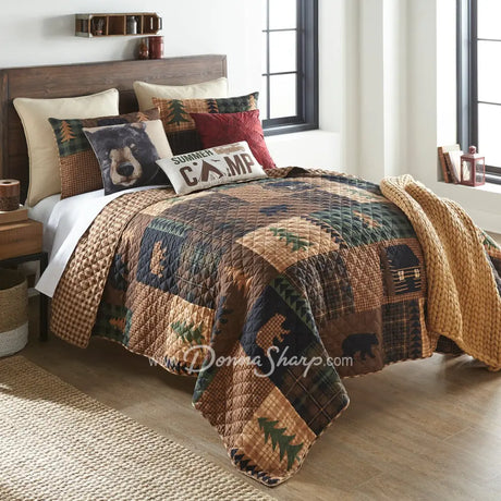Your Lifestyle Brown Bear Cabin Quilted Bedding Set