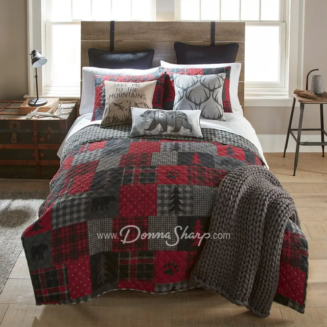 Your Lifestyle Red Forest Microfiber Quilt Bedding Set